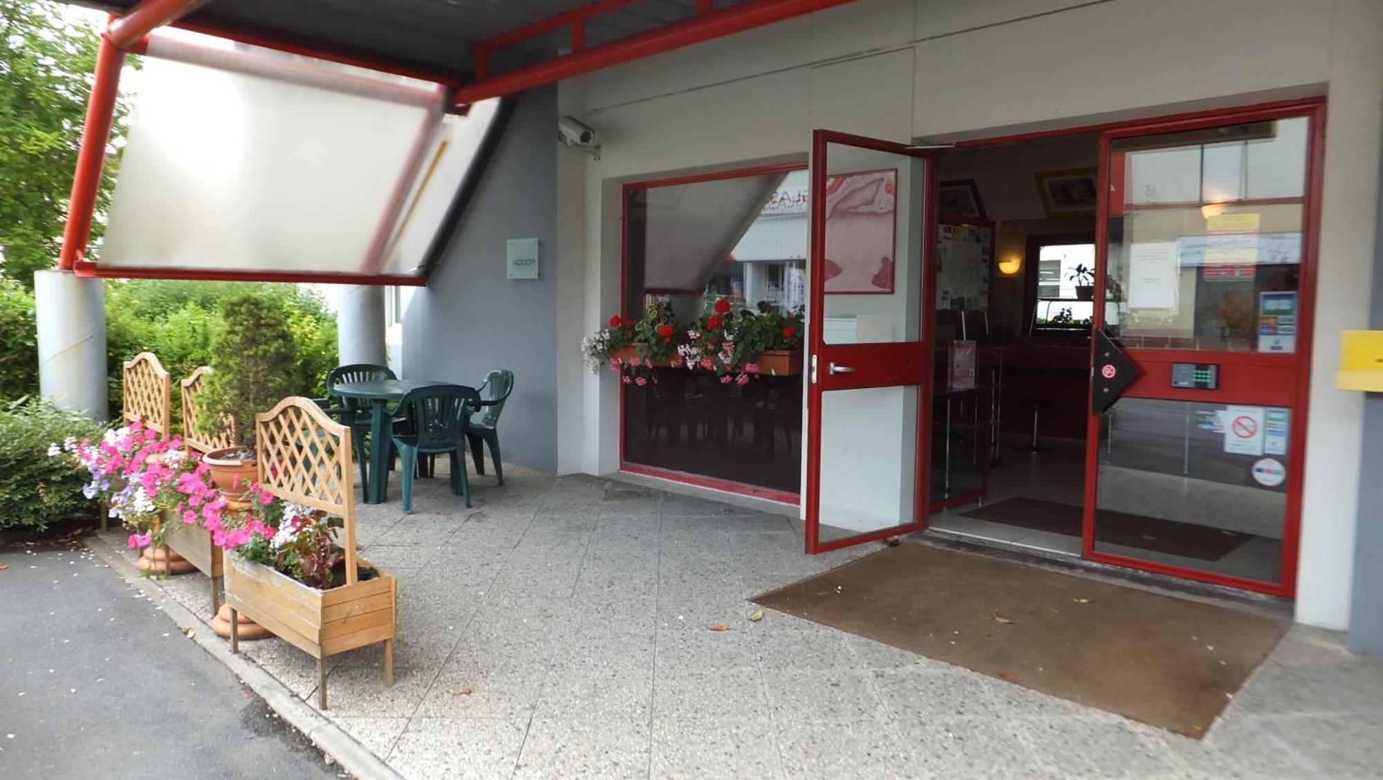 Formul'Eco Otel Louvroil Dış mekan fotoğraf